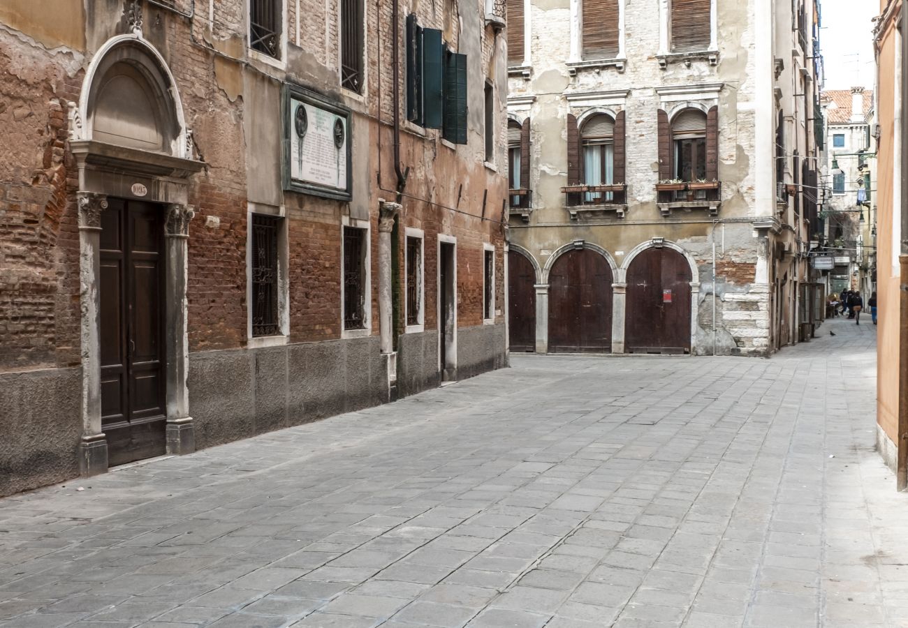 Appartamento a Venezia - Charming Apartment on the Grand Canal R&R