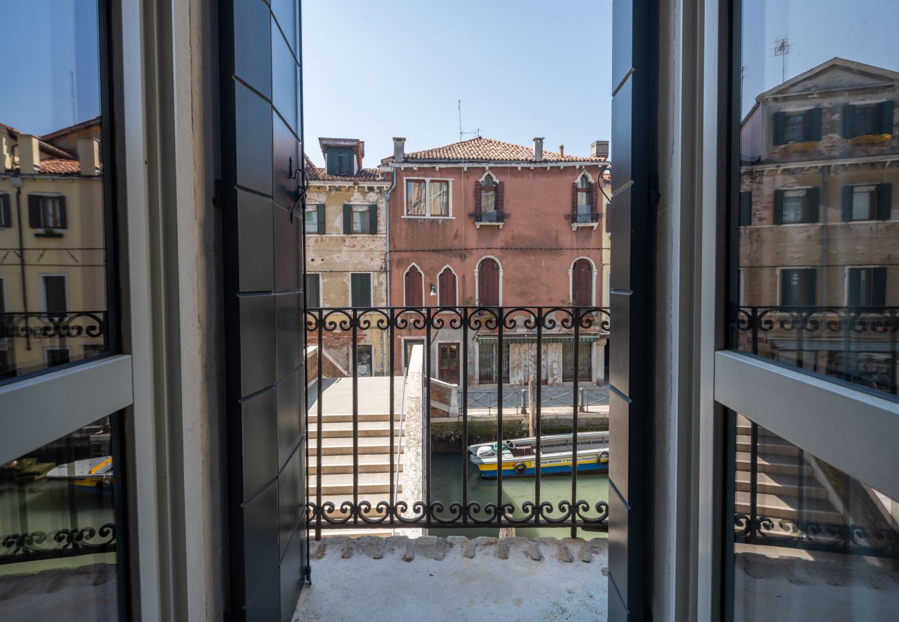 Appartamento a Venezia - Lion Palace Canal View R&R