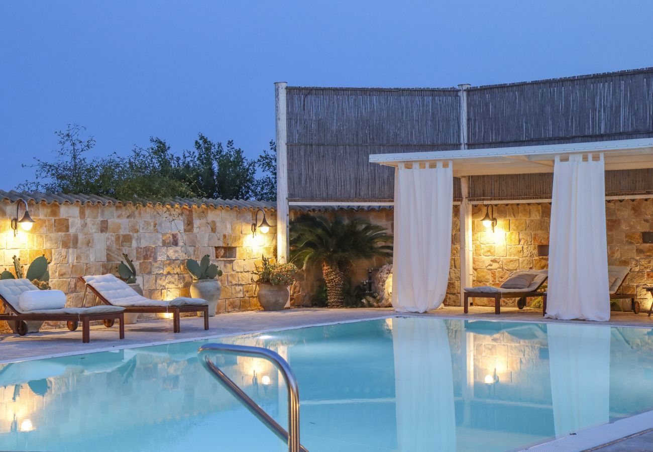 Villa a Ispica - VILLA ERIKA con piscina privata