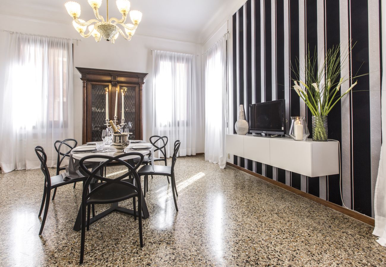 Apartment in Venice - Rialto Design Boutique Apartment R&R
