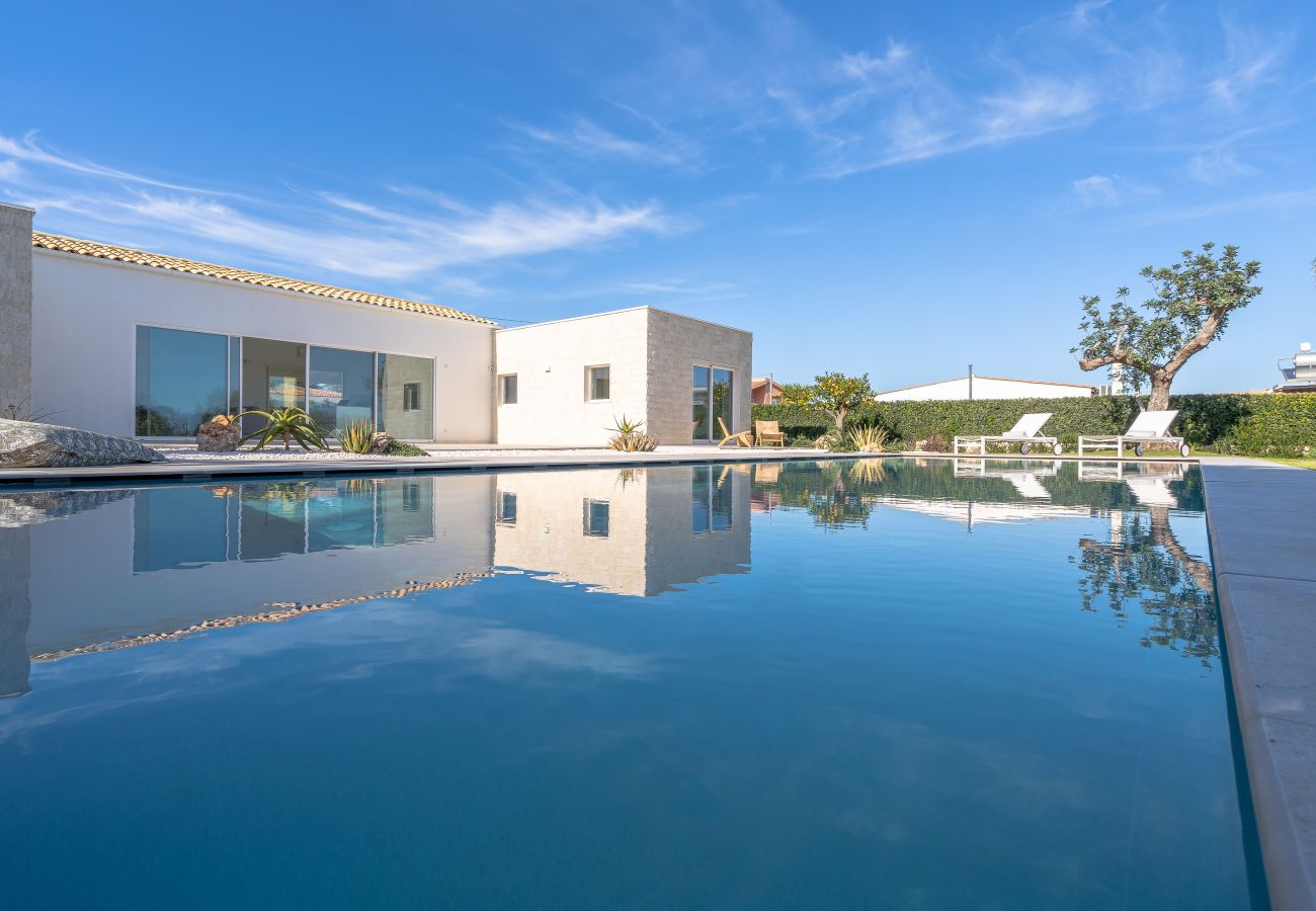 Villa in Syracuse - Villa Ophelia, stunning pool