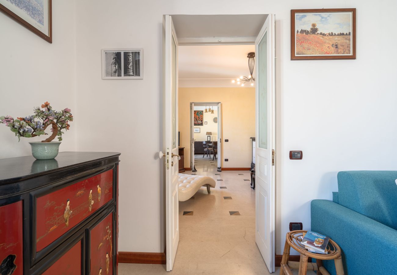 Apartment in Syracuse - La casa della scrittrice by Dimore in Sicily