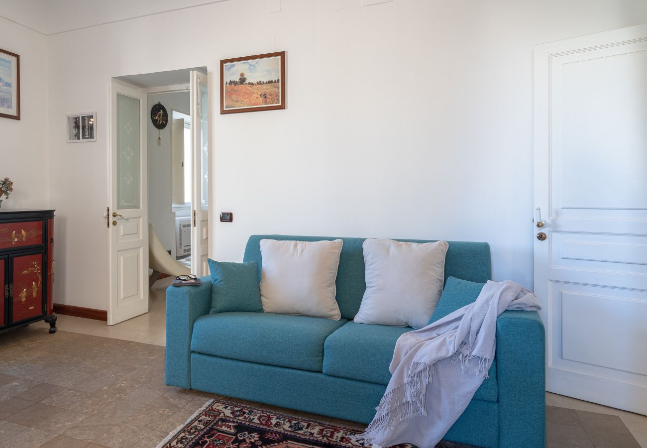 Apartment in Syracuse - La casa della scrittrice by Dimore in Sicily