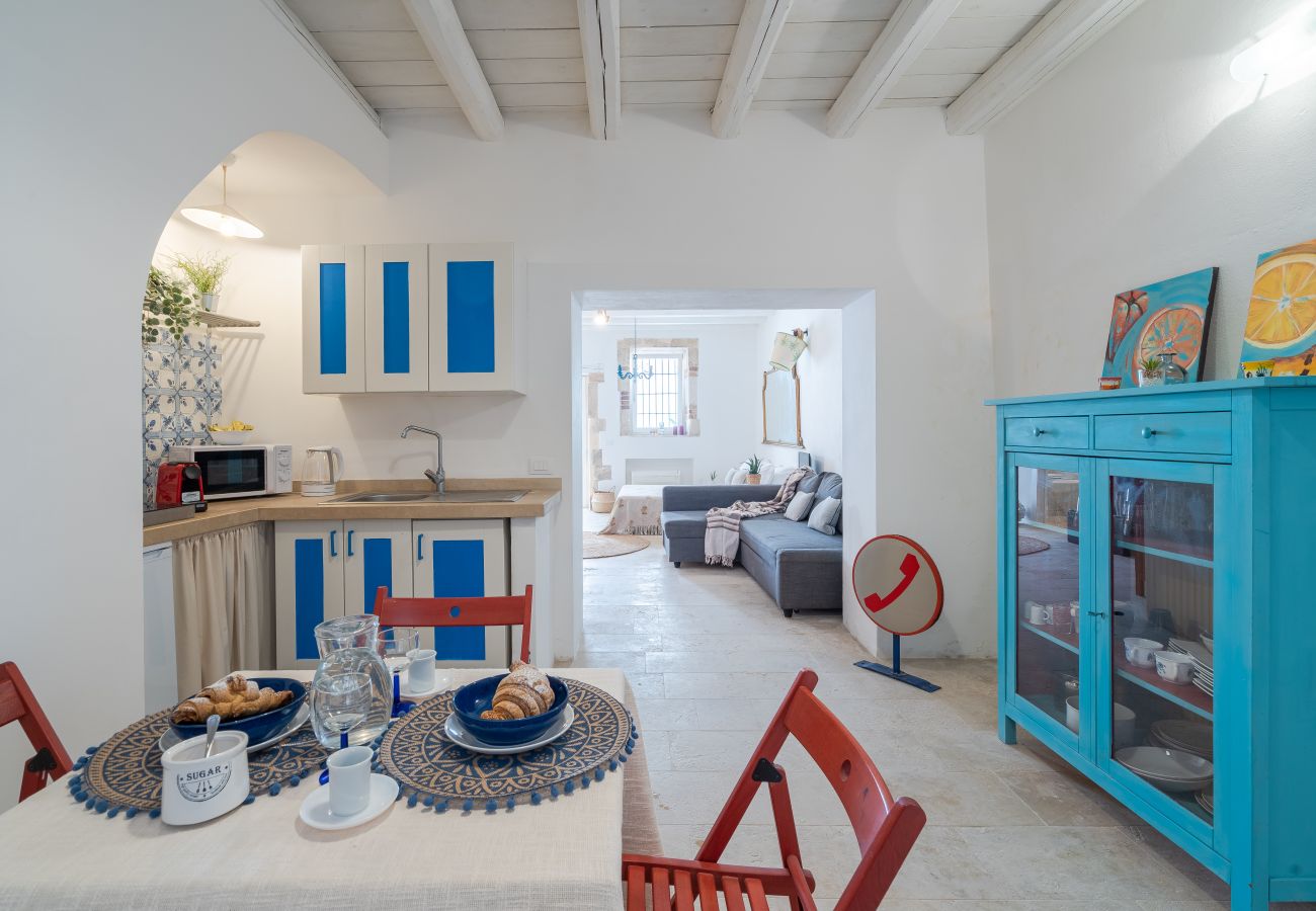 Apartment in Syracuse - Cortile Giudecca by Dimore in Sicily